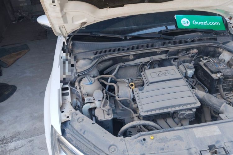 Used Volkswagen Sagitar 2015 1.6L Manual Comfort Model Engine Bay Right