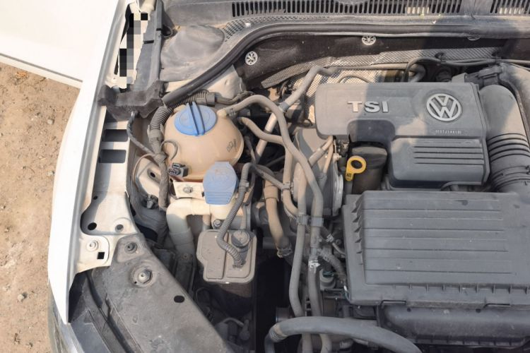 Used Volkswagen Sagitar 2015 230TSI Automatic Comfort Version Engine Bay Right