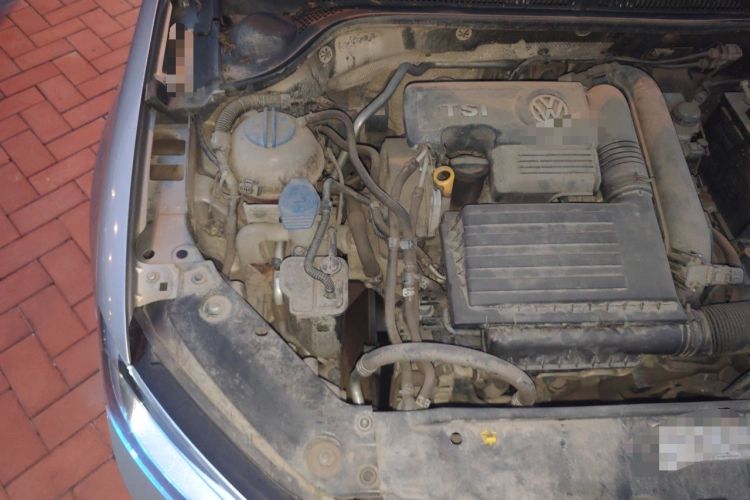 Used Volkswagen Sagitar 2015 230TSI Automatic Comfort Version Engine Bay Right