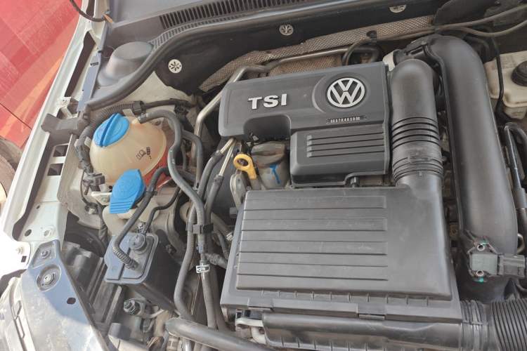 Used Volkswagen Sagitar 2015 230TSI Manual Comfort Version Engine Bay Right