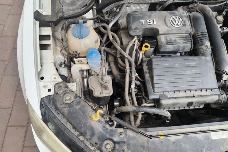 Used Volkswagen Sagitar 2015 230TSI Automatic Comfort Version Engine Bay Right