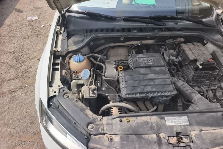 Used Volkswagen Sagitar 2015 1.6L Automatic Comfort Model Engine Bay Right