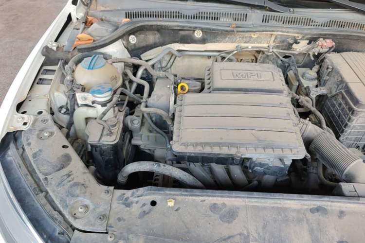 Used Volkswagen Sagitar 2015 1.6L Automatic Comfort Model Engine Bay Right