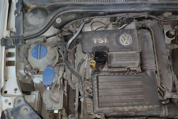 Used Volkswagen Sagitar 2015 280TSI Automatic Flagship Model Engine Bay Right