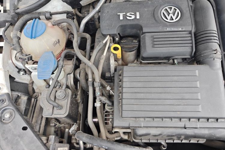 Used Volkswagen Sagitar 2015 230TSI Automatic Comfort Version Engine Bay Right