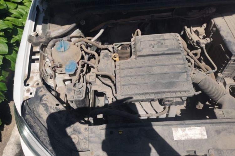 Used Volkswagen Sagitar 2015 1.6L Automatic Comfort Model Engine Bay Right