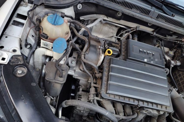 Used Volkswagen Sagitar 2015 1.6L Automatic Comfort Model Engine Bay Right