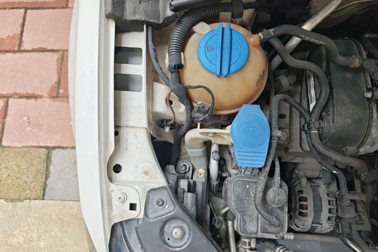 Used Volkswagen Sagitar 2015 1.6L Automatic Comfort Model Engine Bay Right