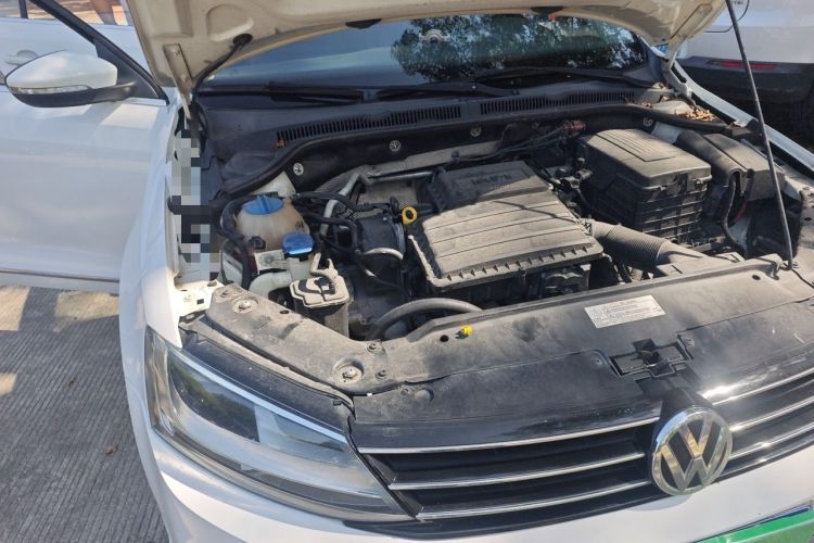 Used Volkswagen Sagitar 2015 1.6L Automatic Comfort Model Engine Bay Right