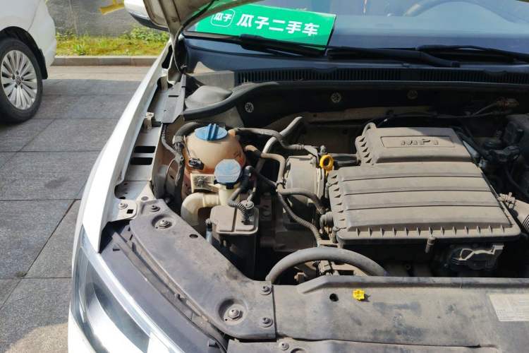 Used Volkswagen Sagitar 2015 1.6L Automatic Comfort Model Engine Bay Right