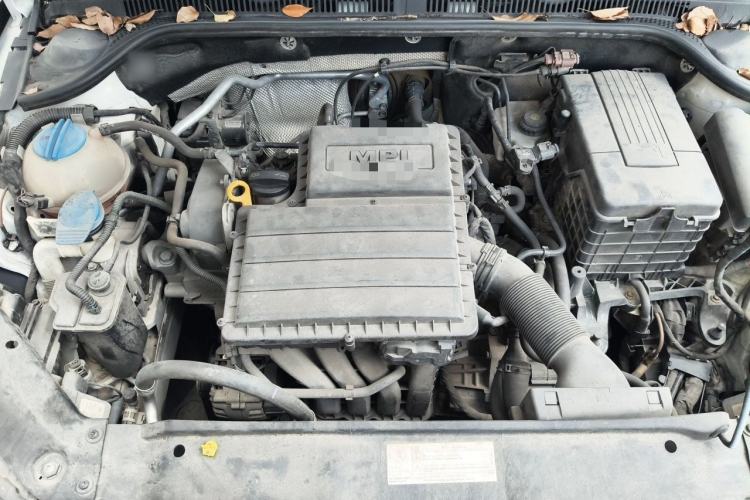 Used Volkswagen Sagitar 2015 1.6L Automatic Comfort Model Engine Bay
