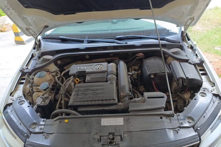 Used Volkswagen Sagitar 2015 230TSI Automatic Luxury Model Engine Bay