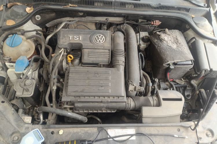 Used Volkswagen Sagitar 2015 230TSI Manual Luxury Edition Engine Bay