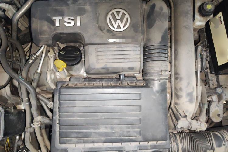 Used Volkswagen Sagitar 2015 230TSI Manual Comfort Version Engine Bay