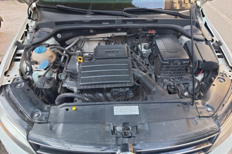 Used Volkswagen Sagitar 2015 1.6L Automatic Comfort Model Engine Bay