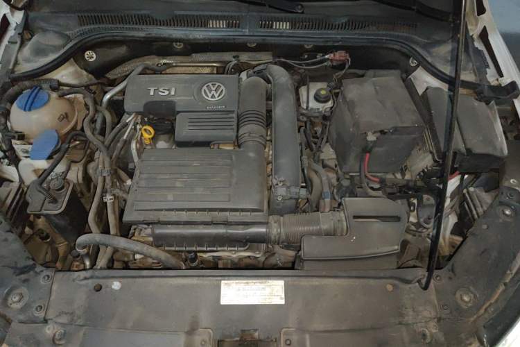 Used Volkswagen Sagitar 2015 230TSI Automatic Comfort Version Engine Bay