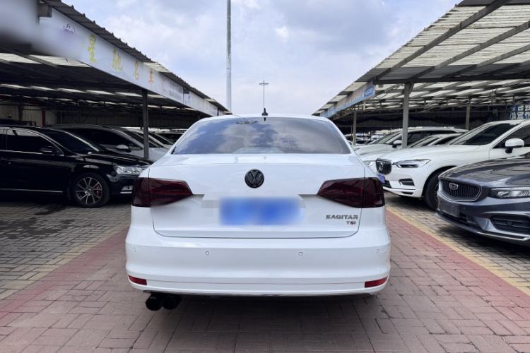 Used Volkswagen Sagitar 2015 1.6L Manual Comfort Model Exterior 1