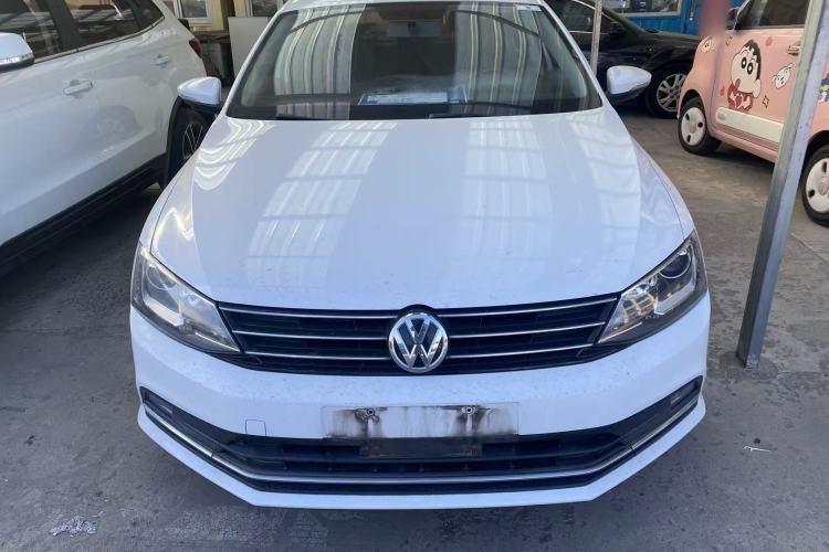 Used Volkswagen Sagitar 2015 230TSI Automatic Comfort Version Exterior 1
