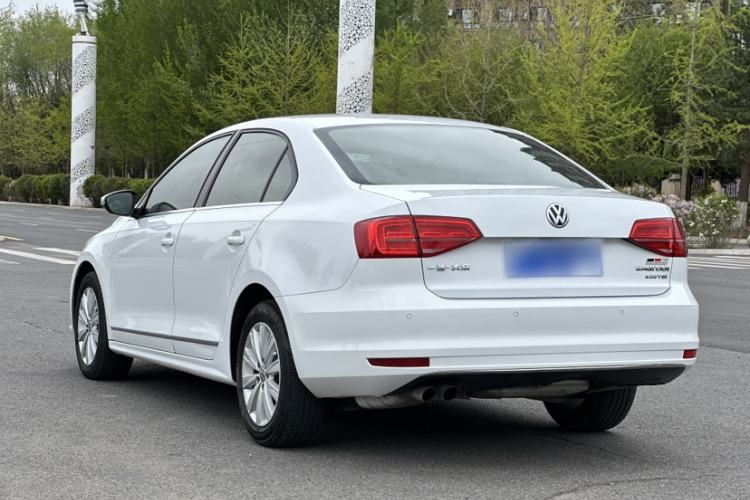 Used Volkswagen Sagitar 2015 230TSI Automatic Comfort Version Exterior 1