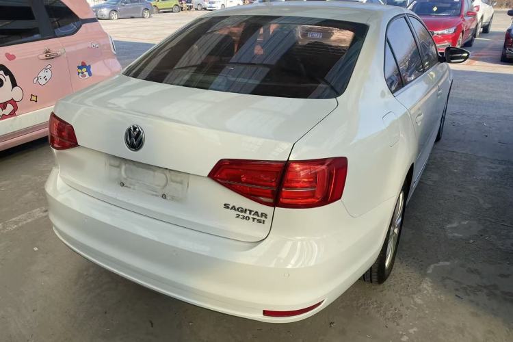 Used Volkswagen Sagitar 2015 230TSI Automatic Comfort Version Exterior 3