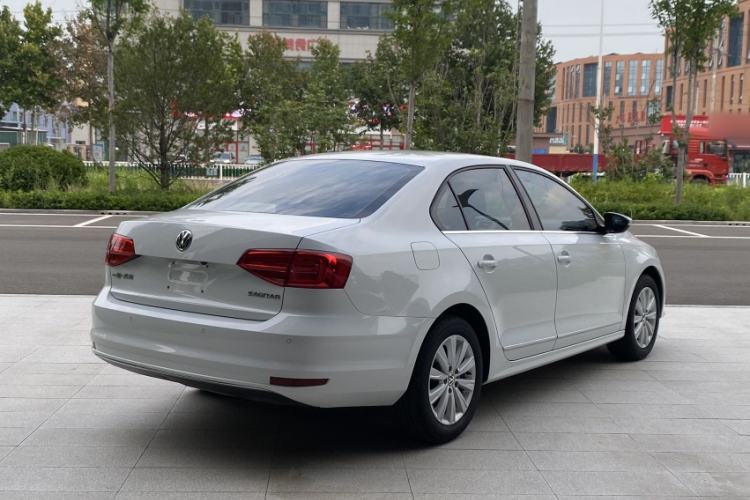 Used Volkswagen Sagitar 2015 1.6L Manual Comfort Model Exterior 3