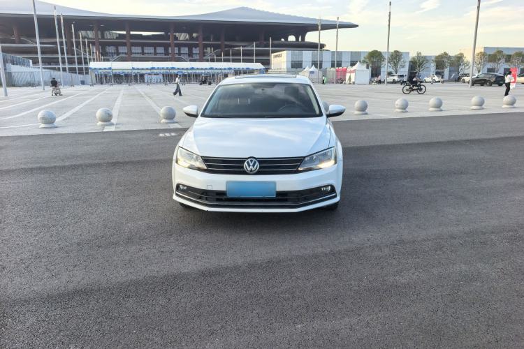 Used Volkswagen Sagitar 2015 1.6L Automatic Comfort Model Exterior 4
