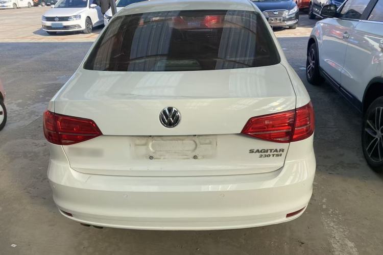 Used Volkswagen Sagitar 2015 230TSI Automatic Comfort Version Exterior 4