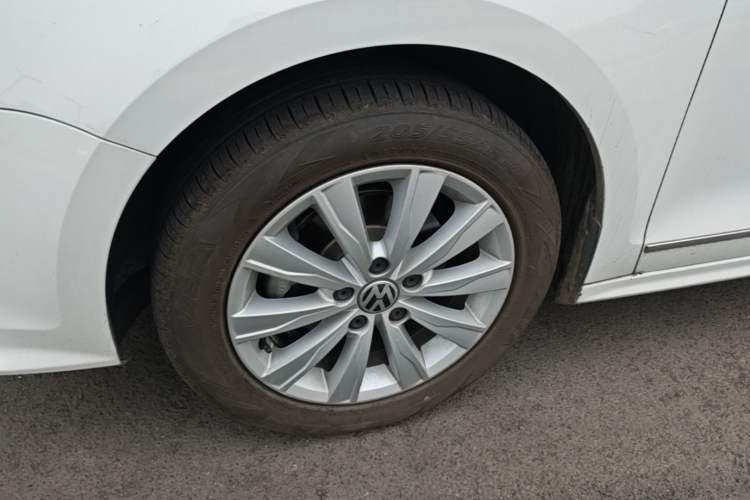 Used Volkswagen Sagitar 2015 1.6L Automatic Comfort Model Exterior 4