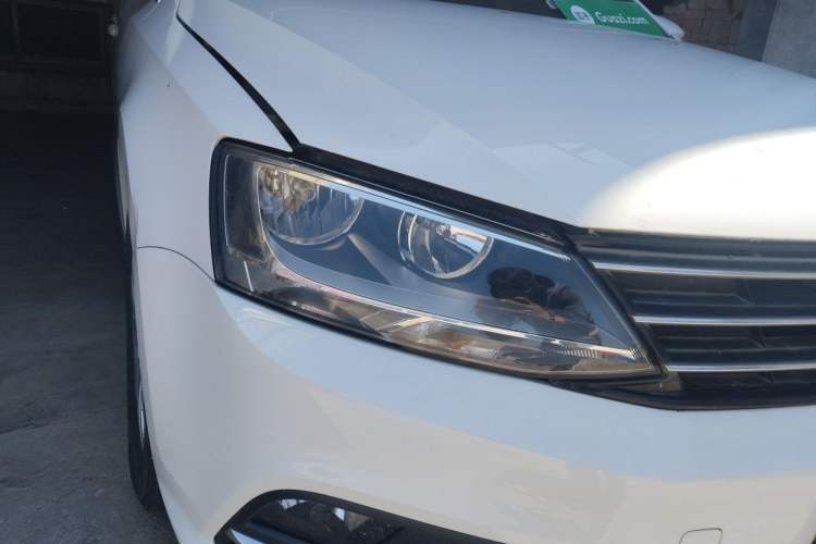 Used Volkswagen Sagitar 2015 1.6L Manual Comfort Model Exterior 6