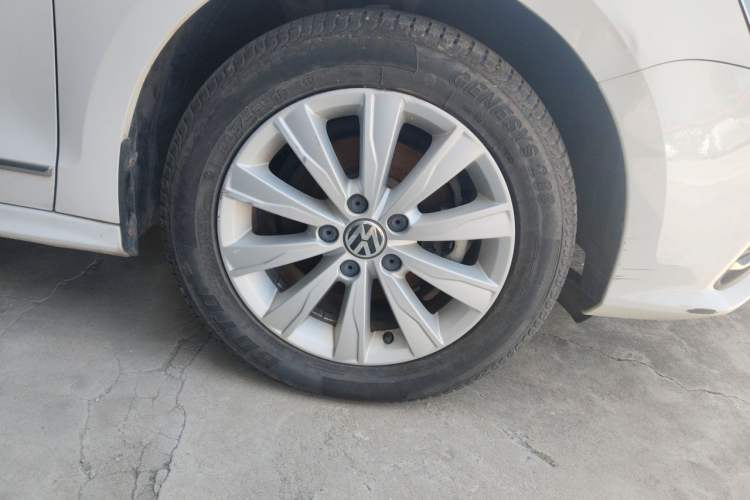 Used Volkswagen Sagitar 2015 1.6L Manual Comfort Model Exterior 7