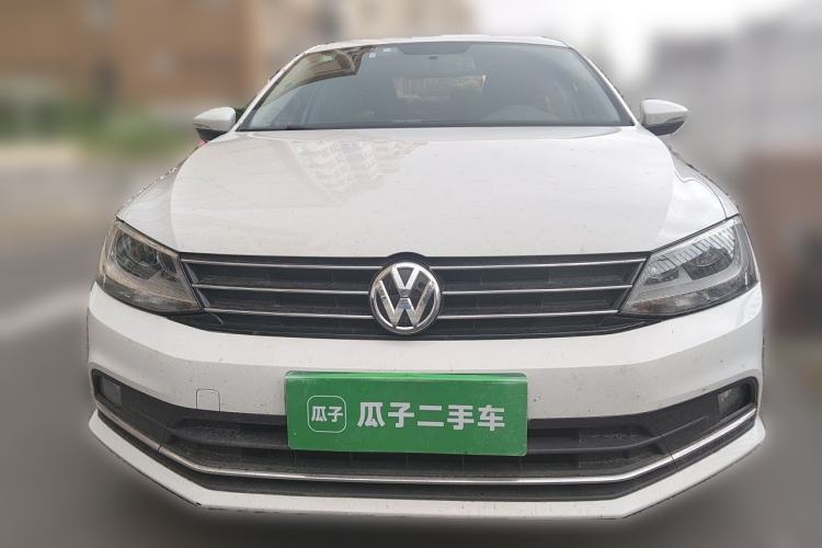 Used Volkswagen Sagitar 2015 230TSI Automatic Comfort Version Front
