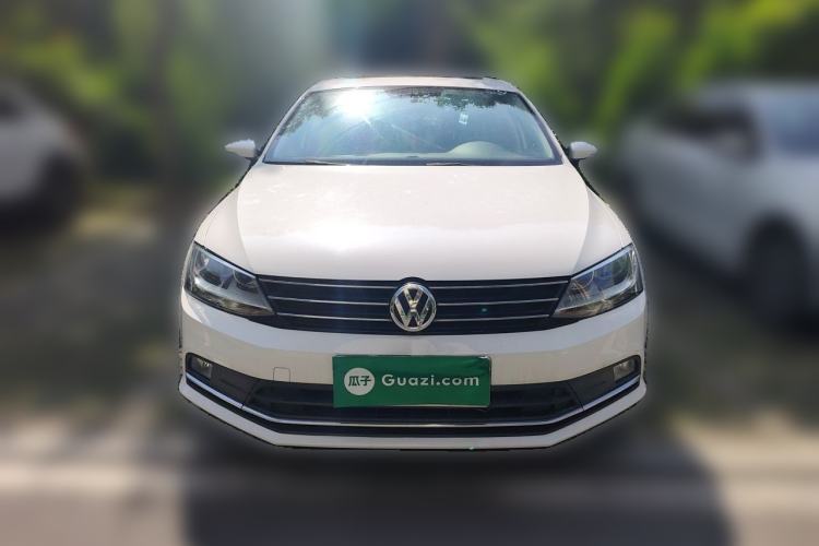 Used Volkswagen Sagitar 2015 230TSI Automatic Comfort Version Front