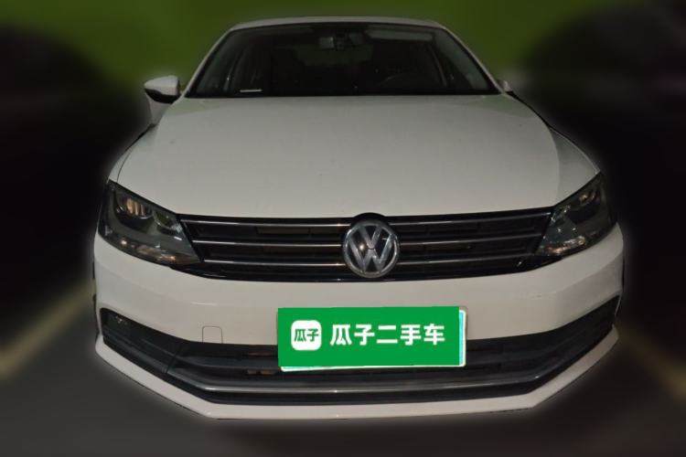 Used Volkswagen Sagitar 2015 1.6L Automatic Comfort Model Front