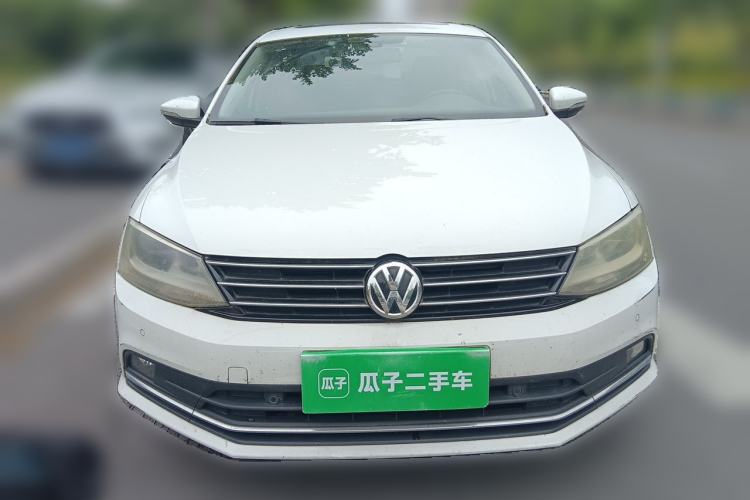 Used Volkswagen Sagitar 2015 230TSI Automatic Luxury Model Front