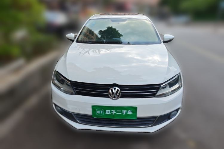 Used Volkswagen Sagitar 2015 1.6L Automatic Comfort Model Front