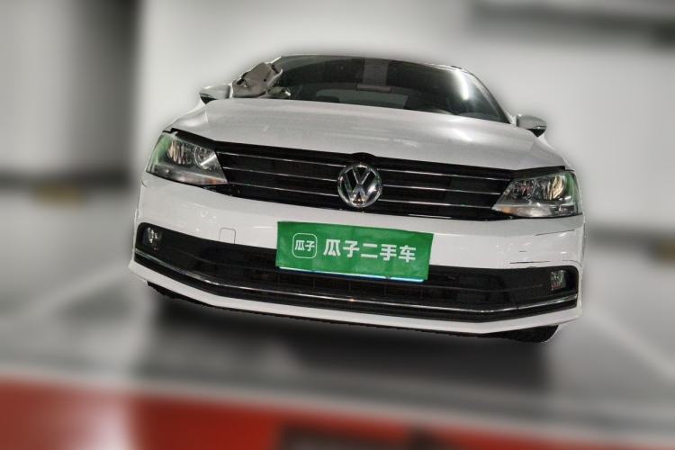 Used Volkswagen Sagitar 2015 1.6L Automatic Comfort Model Front