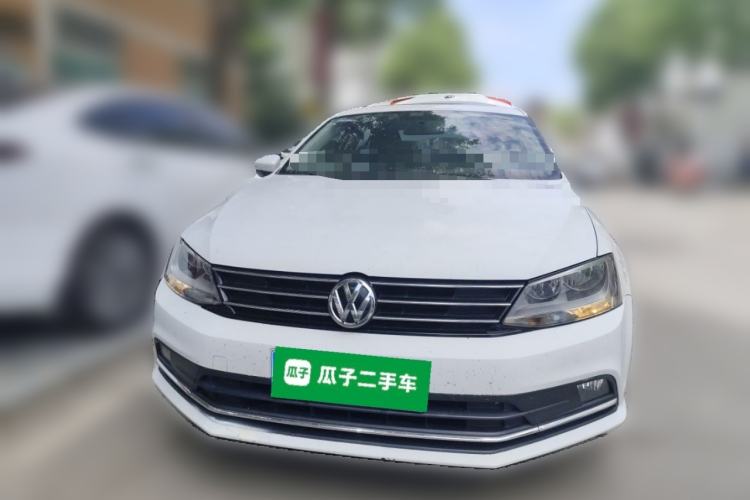 Used Volkswagen Sagitar 2015 230TSI Automatic Comfort Version Front
