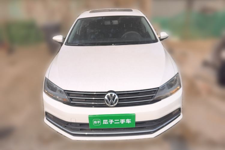 Used Volkswagen Sagitar 2015 230TSI Automatic Comfort Version Front