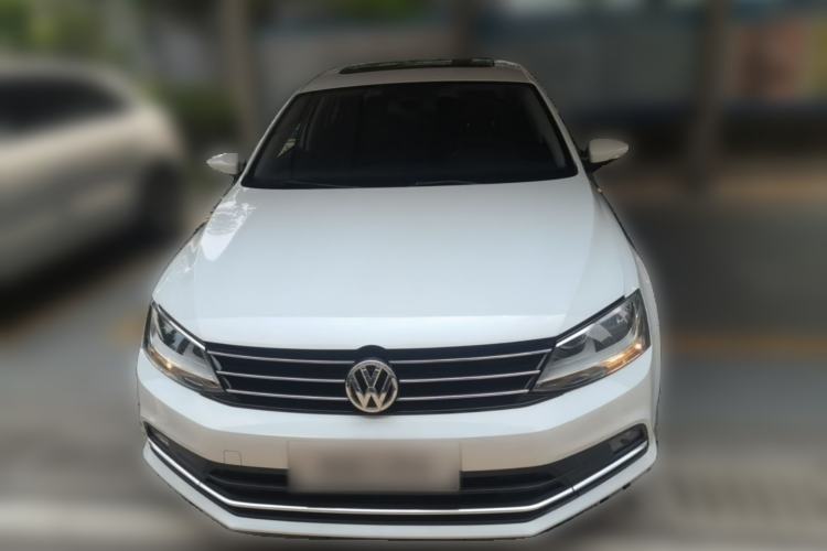Used Volkswagen Sagitar 2015 230TSI Automatic Comfort Version Front