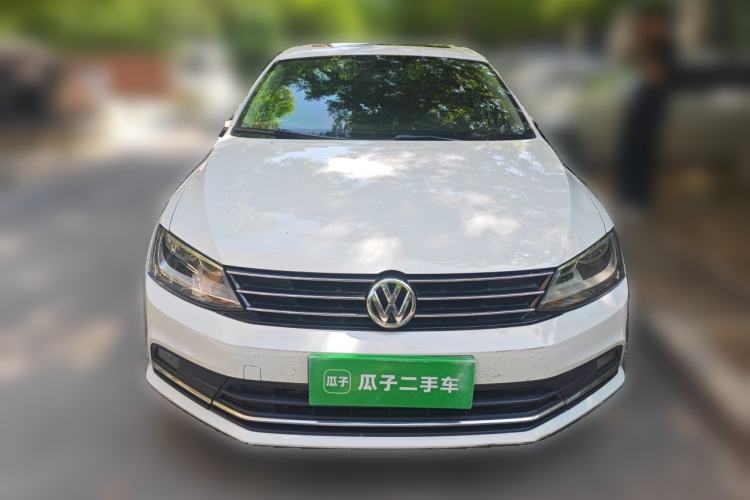 Used Volkswagen Sagitar 2015 1.6L Automatic Comfort Model Front
