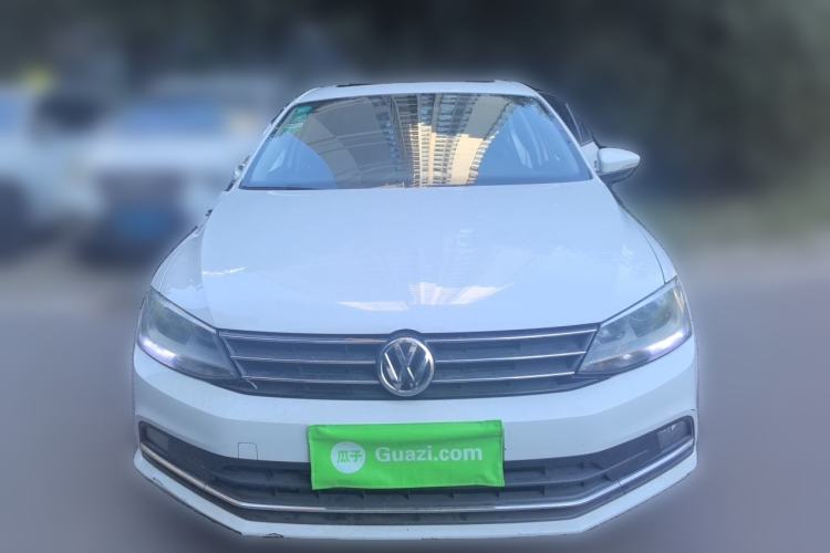 Used Volkswagen Sagitar 2015 1.6L Automatic Comfort Model Front