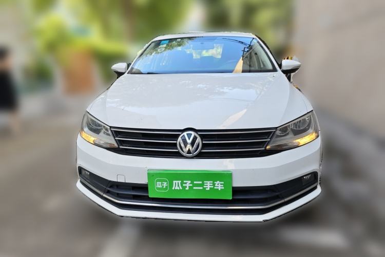 Used Volkswagen Sagitar 2015 230TSI Automatic Comfort Version Front