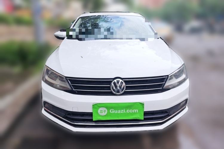 Used Volkswagen Sagitar 2015 1.6L Automatic Comfort Model Front