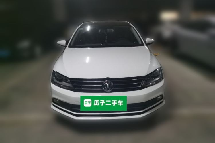 Used Volkswagen Sagitar 2015 1.6L Manual Fashion Edition Front
