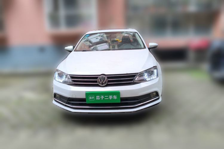 Used Volkswagen Sagitar 2015 1.6L Automatic Comfort Model Front