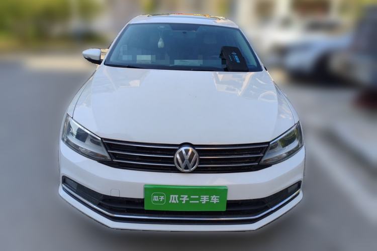 Used Volkswagen Sagitar 2015 1.6L Automatic Comfort Model Front