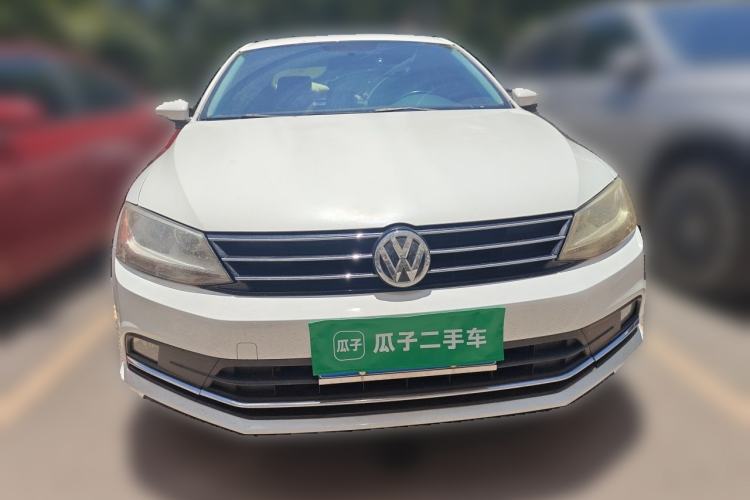 Used Volkswagen Sagitar 2015 230TSI Manual Comfort Version Front