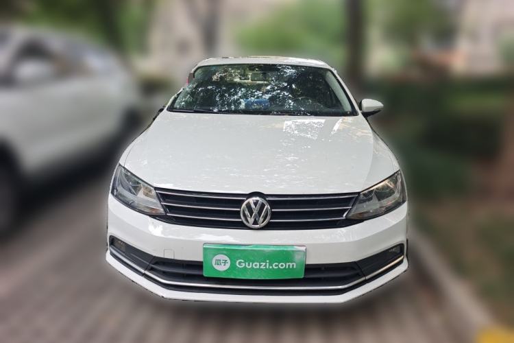 Used Volkswagen Sagitar 2015 1.6L Automatic Comfort Model Front