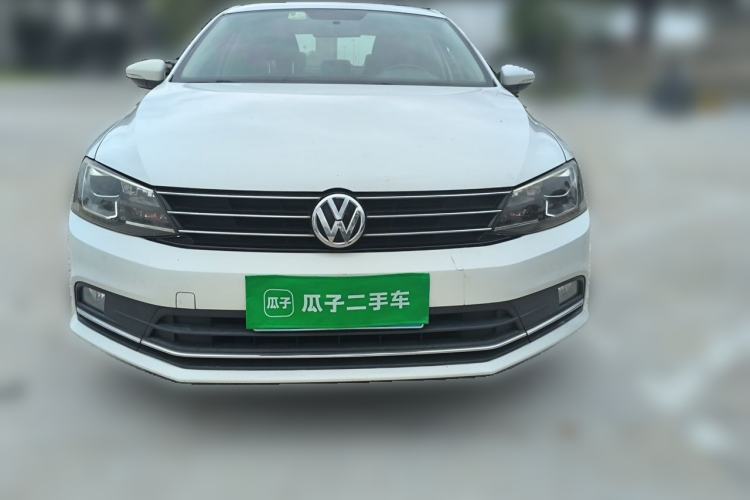 Used Volkswagen Sagitar 2015 230TSI Automatic Comfort Version Front