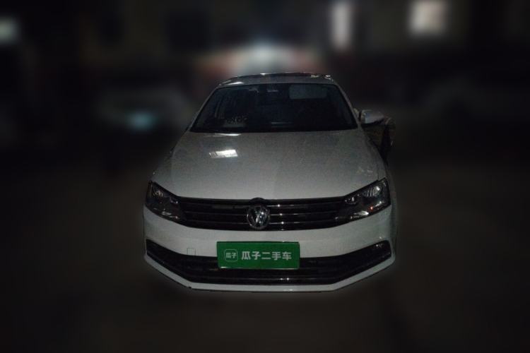 Used Volkswagen Sagitar 2015 1.6L Automatic Comfort Model Front